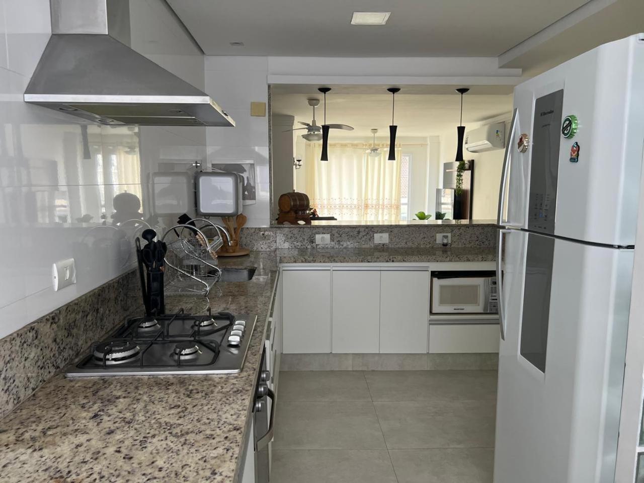 Beleza De Apartamento 300 Metros Da Praia 瓜鲁雅 外观 照片